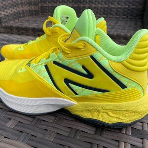 New Balance TWO WXY V4 Lemon Zest basketball shoes, Men's 10.5